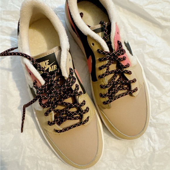 Jordan 1 Parachute - Picture 2 of 8